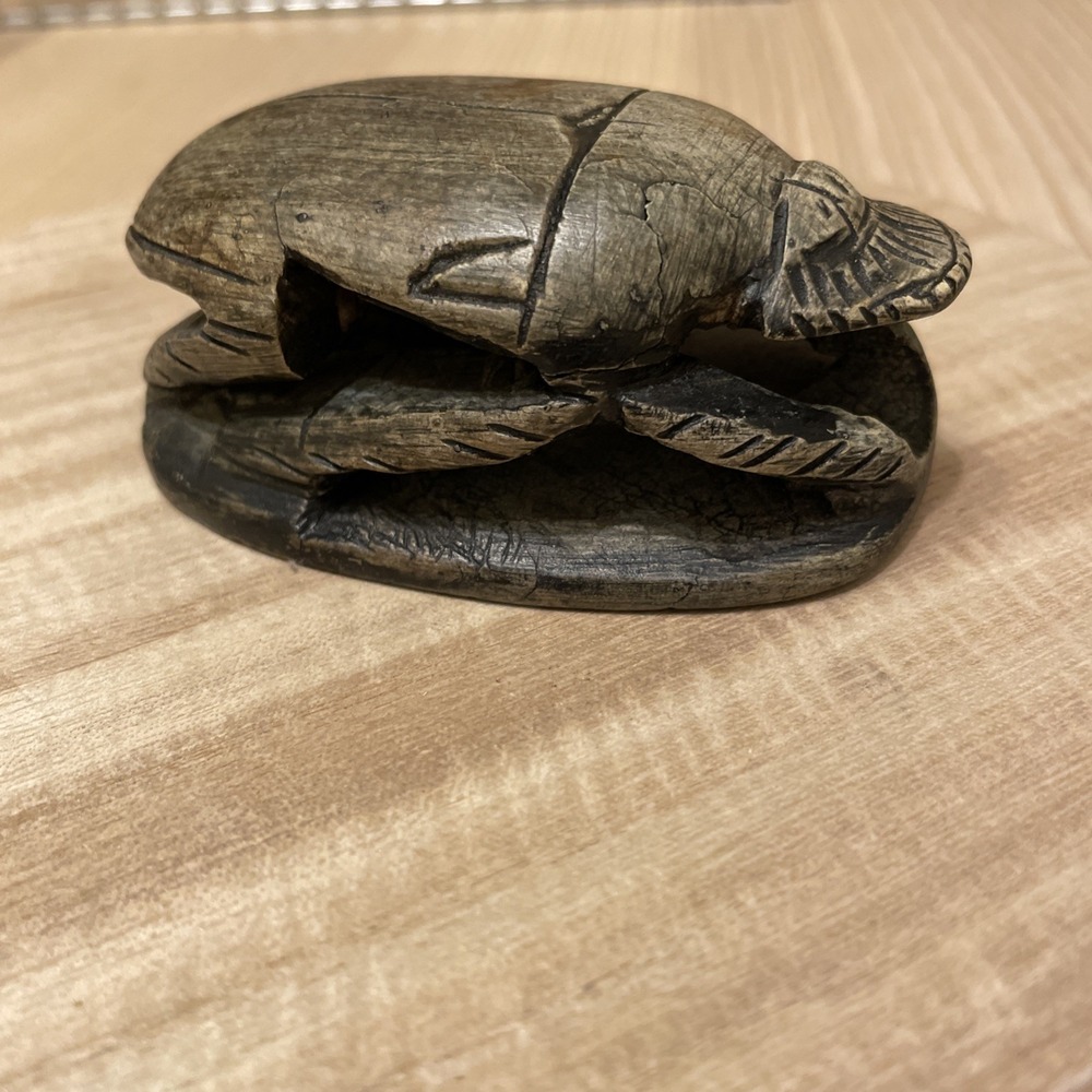 vintage hand-carved jade scarab beetle paperweight‎ 3.5"